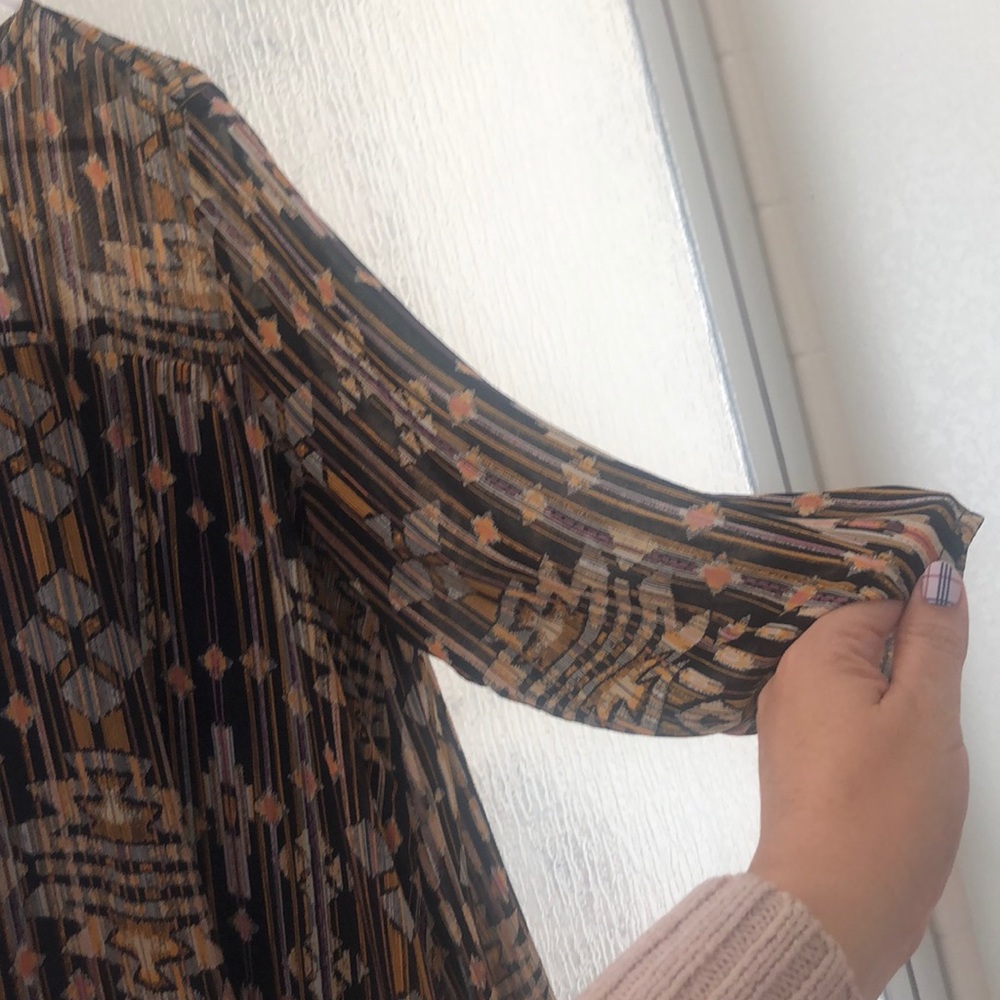 Dress - Picture 6 of 6